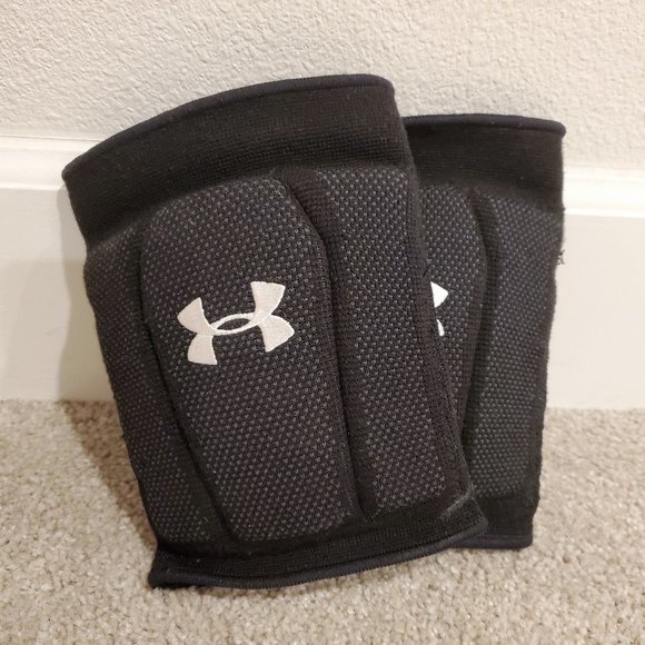 Under Armour Volleyball Soccer Knee Pads - Picture 1 of 3